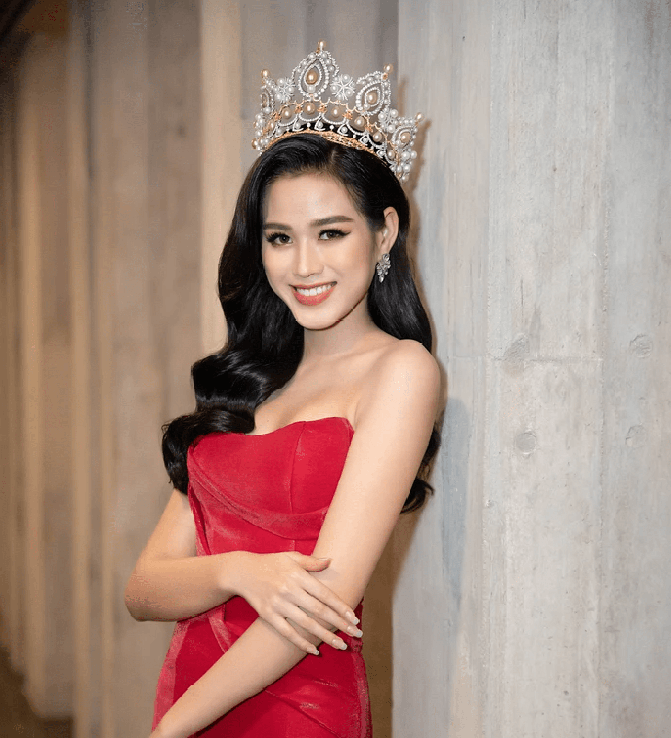Đỗ Thị Hà gây ấn tượng khi mang hình ảnh nữ tướng Bà Triệu đến với Miss World 2021