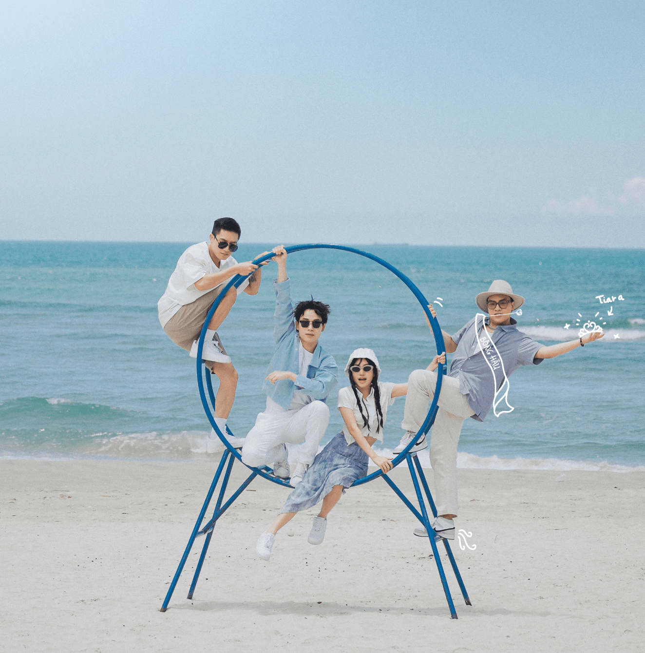 Trúc Nhân, Orange, Anh Tú và Hứa Kim Tuyền cùng vẽ “bức tranh" siêu dễ thương trong MV mới